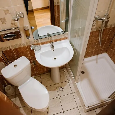 Hotel Viktoriya 2*