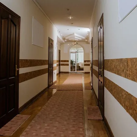 Hotel Viktoriya 2*